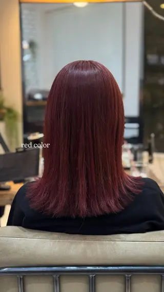 セミロング 今井 光のヘアスタイル