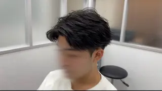 メンズ 岩槻 李恩のヘアスタイル