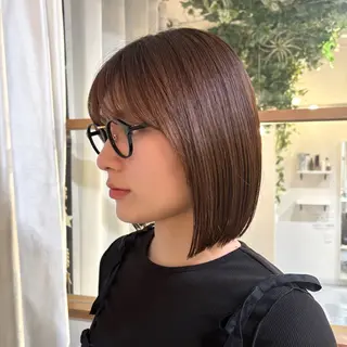 めい/透明感カラー /レイヤー/ボブのヘアスタイル