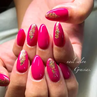 ネイル Gracias. rieのネイルデザイン