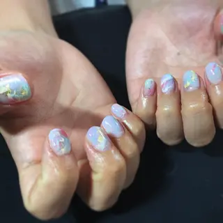 ネイル EARTH上尾店所属・藤倉 千恵美のネイルデザイン