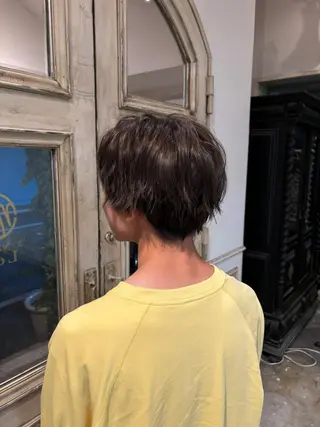 カラー Log所属・長谷川 さくらのヘアスタイル