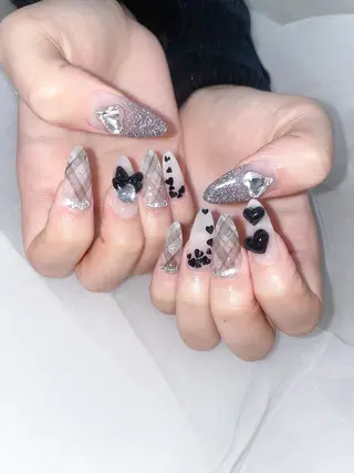 ネイル 五十嵐 美智のネイルデザイン