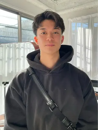 メンズ YinYang所属・川﨑 章弘のヘアスタイル