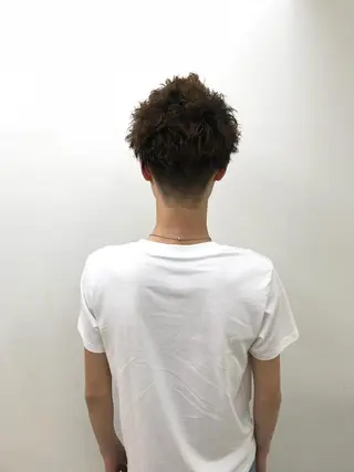 ショート パーマ メンズ ブリーチカラー/ 岩破瑞希のヘアスタイル