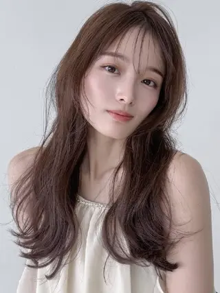 セミロング カラー 吉本 敬のヘアスタイル