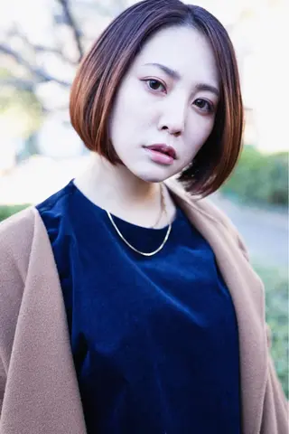 ショート カラー ネイル マツエク・マツパ アイブロウ Chic シックのヘアスタイル