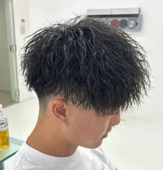 ショート パーマ メンズ era2d所属・マコト/心斎橋 メンズ専門店のヘアスタイル