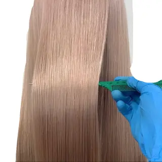 ロング カラー くすみミルクティー／ ブラウン🪡TOWAのヘアスタイル