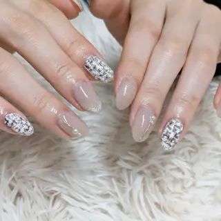 ネイル 會田 瑠衣のネイルデザイン