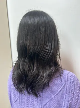 ミディアム 阪口 依美奈のヘアスタイル