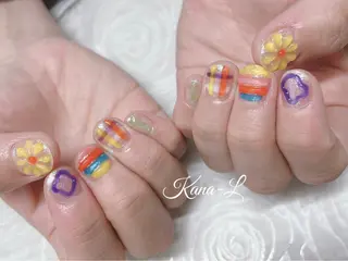 カラー ネイル 芦辺 香奈のネイルデザイン