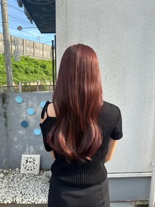 ロング カラー 安達 望のヘアスタイル