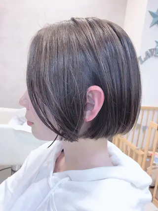 ショート 髪質改善デザインカラ ー/ヒロイケカズマサのヘアスタイル