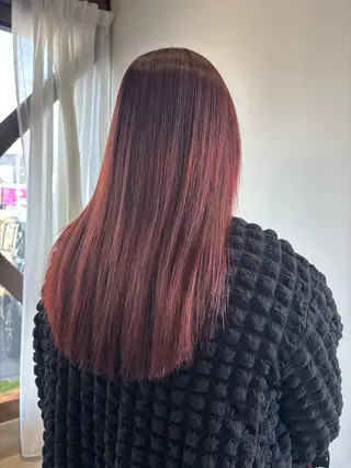 ロング 岡本 彩楓のヘアスタイル