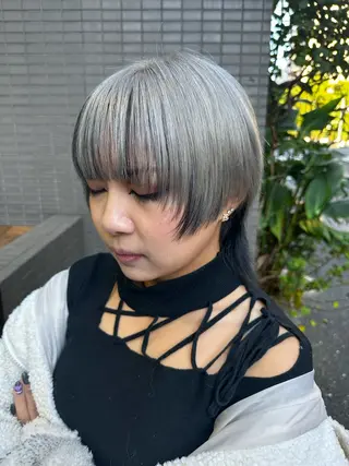 ショート カラー ヘアアレンジ 🧶ブリーチカラー TERU🧶のヘアスタイル