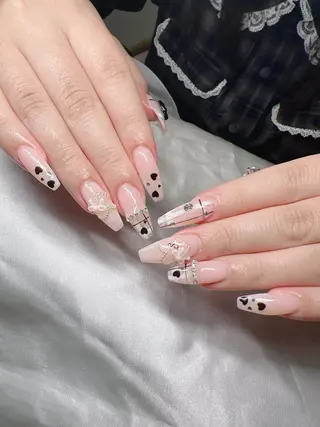 ネイル Lee Nailsのネイルデザイン