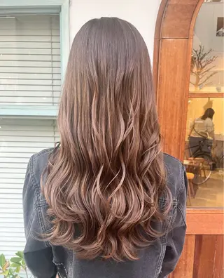 ロング カラー さとう ちほみ🐼のヘアスタイル