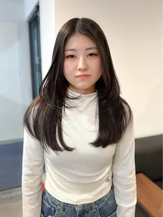 ロング 宮原 愛果のヘアスタイル