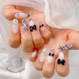 ネイル MoON...❤︎ MeGuのネイルデザイン