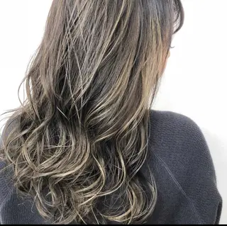 ロング 🌼透明感カラー ✳︎eri🌼のヘアスタイル