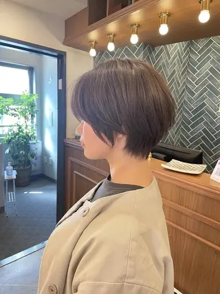 ショート くどうももか 浦和　ショート　ボブのヘアスタイル