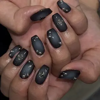 ネイル Sarina ⋆⭒˚ mavieのネイルデザイン