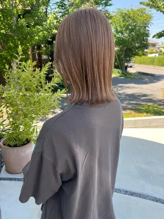 ミディアム カラー Agu hair time所属・time_ メラニーのヘアスタイル