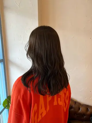 ロング カラー Lilly所属・成田 智彩のヘアスタイル