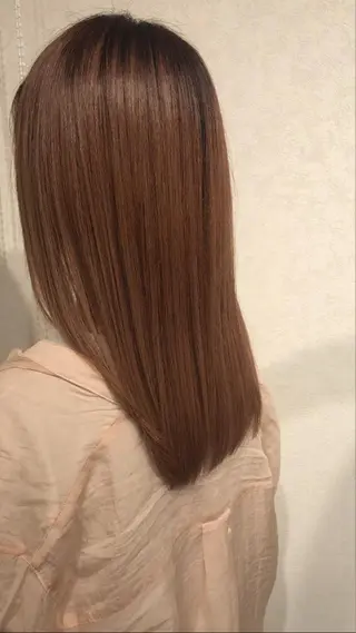 セミロング karin/インナー カラー/北名古屋市のヘアスタイル