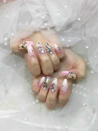 ネイル 中村 穂乃果のネイルデザイン