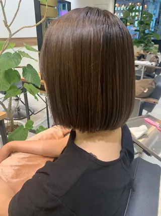 セミロング 近 紗理奈のヘアスタイル
