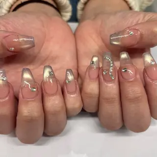 ロング Lesest akariのネイルデザイン