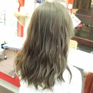 ミディアム 植田 /エクステ /ブリーチ/髪質改善のヘアスタイル