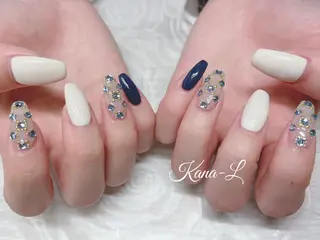 カラー ネイル 芦辺 香奈のネイルデザイン