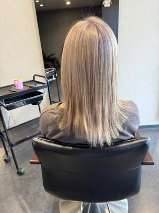 ミディアム 髪質改善⚡️カラー 🍀武久 誠🍀のヘアスタイル