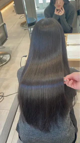 ロング ✨髪質改善✨美髪 矯正🫧小泉のヘアスタイル