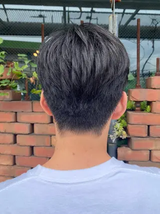 ショート auRa  【大宮】 上形 龍也のヘアスタイル