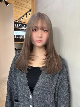 セミロング 🫐寒色系カラー 🫐ヤマナカリリカのヘアスタイル