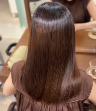 ロング カンノ ユナのヘアスタイル