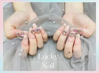 ネイル Lucky Nail Studioのネイルデザイン