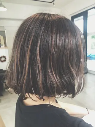 ショート カラー 林 梓のヘアスタイル