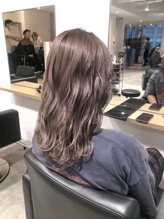 セミロング カラー 艶カラー×似合わせ カットshihomiのヘアスタイル