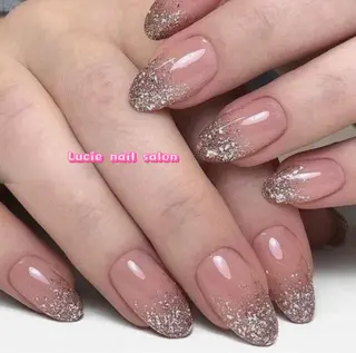 ネイル LUCIE NAIL SALON所属・NGUYEN THI THANHのネイルデザイン
