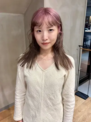 セミロング カラー Nikiita/ shionのヘアスタイル