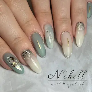 ネイル Nailist Aoiのネイルデザイン