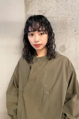 セミロング パーマ パーマ/レイヤー 岩山丈一郎のヘアスタイル