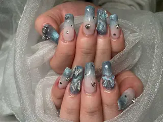 ネイル Roi〈ロワ〉 Minakoのネイルデザイン