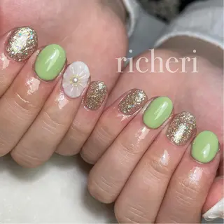 ミディアム ネイル richeri beautyのネイルデザイン