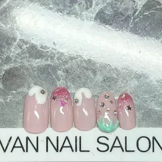 ネイル Van Nail Salonのネイルデザイン
